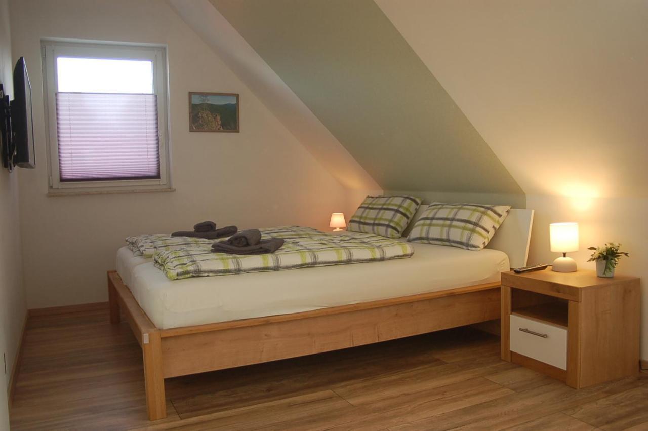 Behagliches Ferienhaus Zaunkoenig -Mit Kamin Und Sauna Тане Екстериор снимка